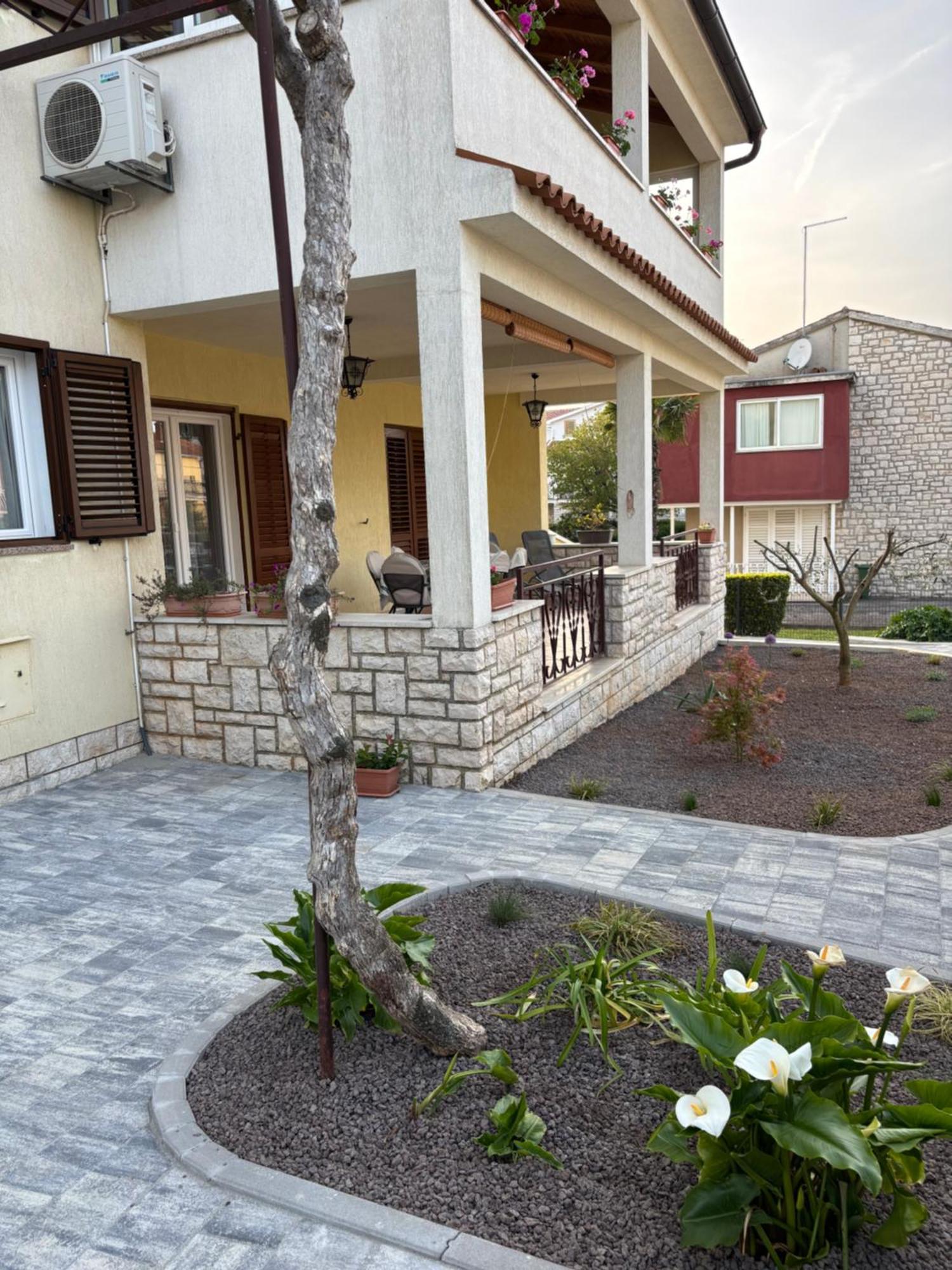 Apartmani Darko روفينج المظهر الخارجي الصورة